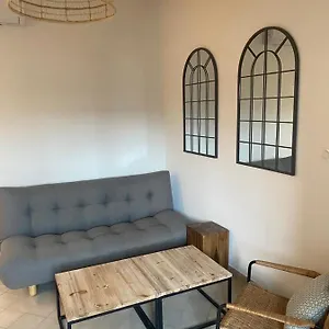 Apartamento La Tour 3: Au Coeur De La Petite Venise, LʼIsle-sur-la-Sorgue
