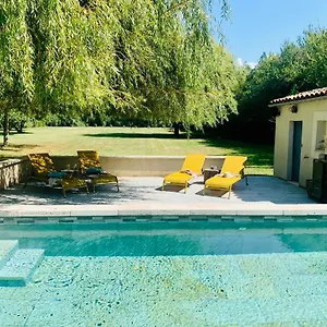 Mas Des Muses Bed & Breakfast